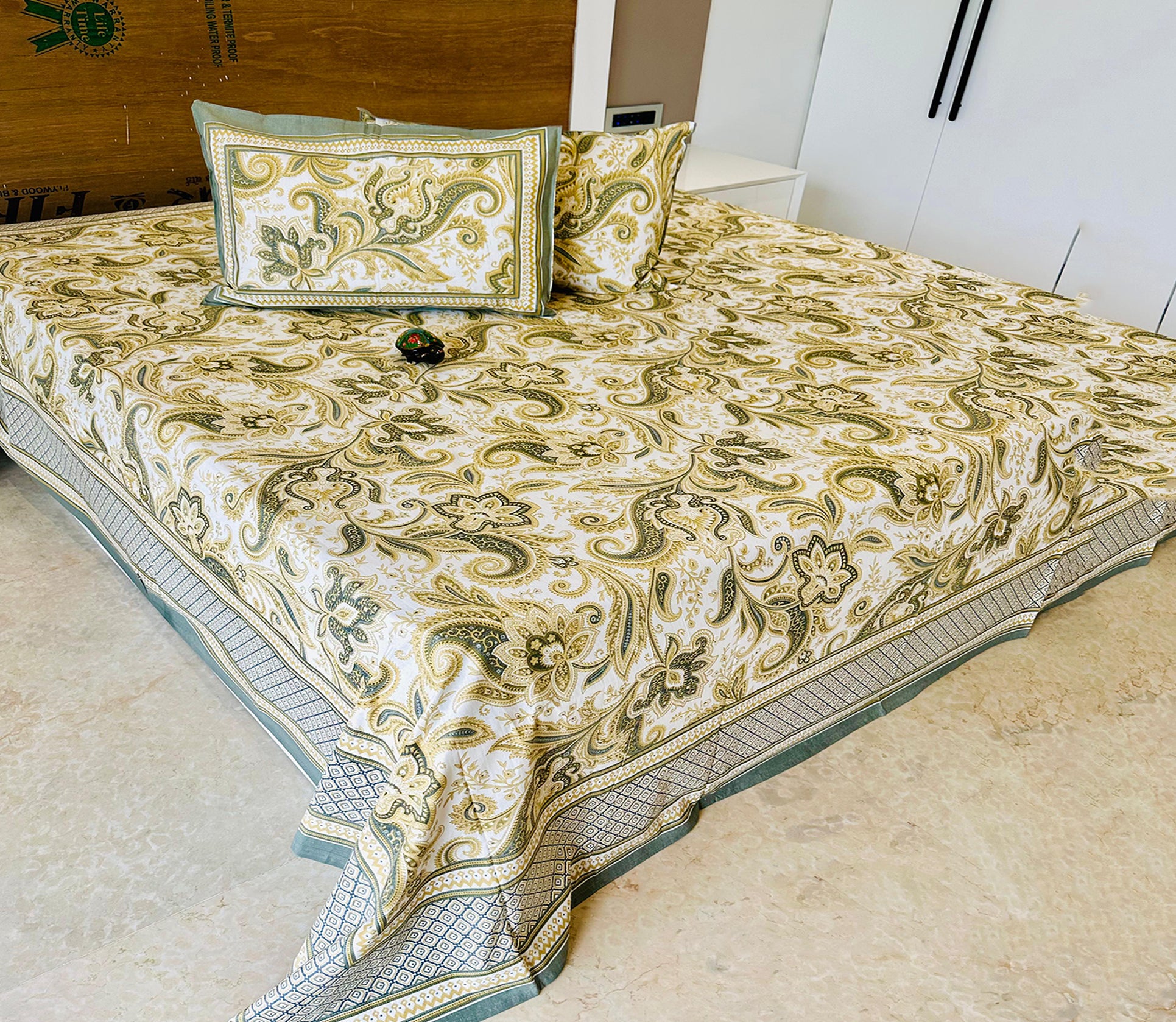 CloudLuxe  100% Cotton Double Bed Sheet Set–Jumbo King Size