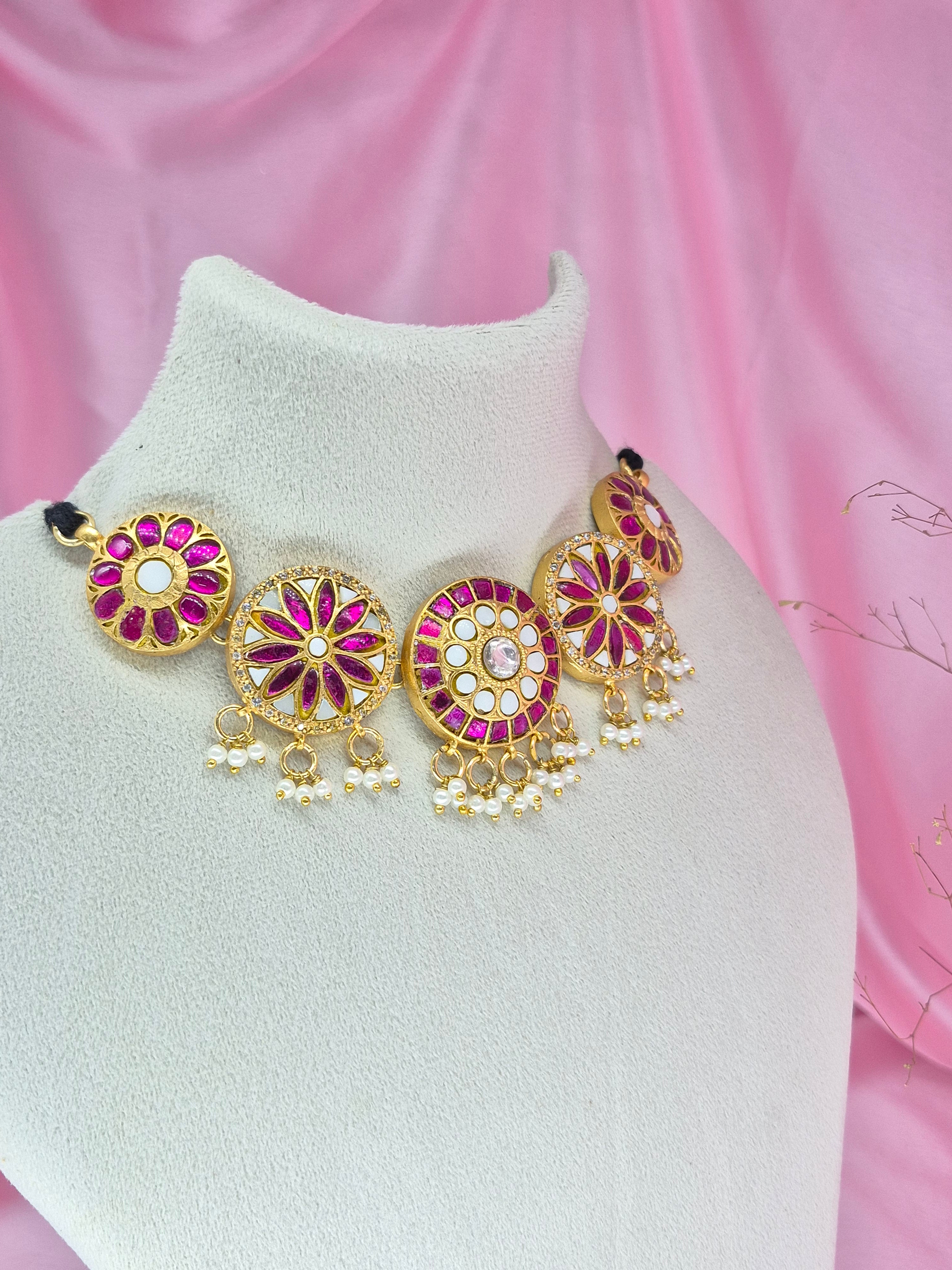 Taarini Chokar Necklace Set