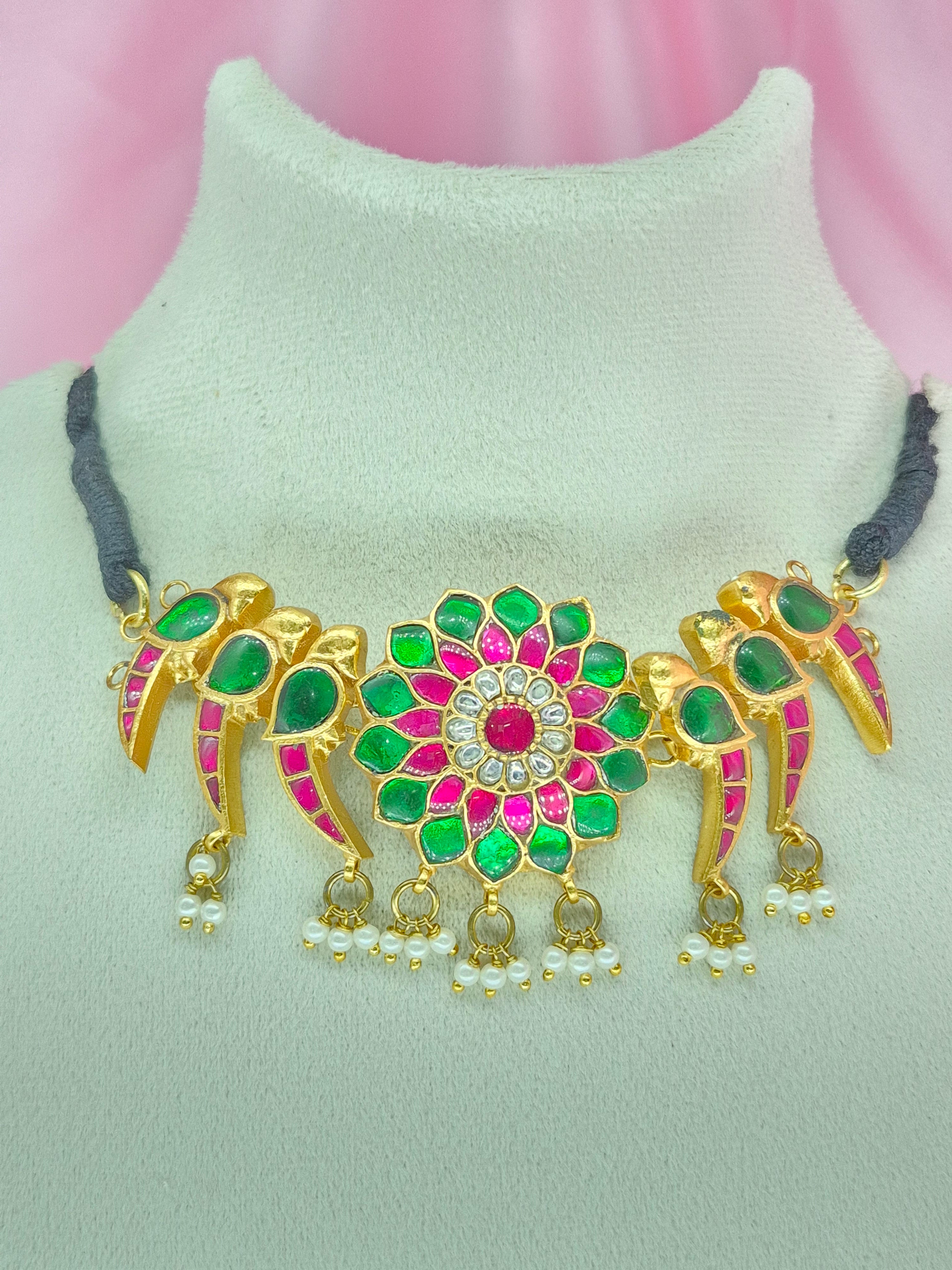 Maniratna Chokar Necklace Set