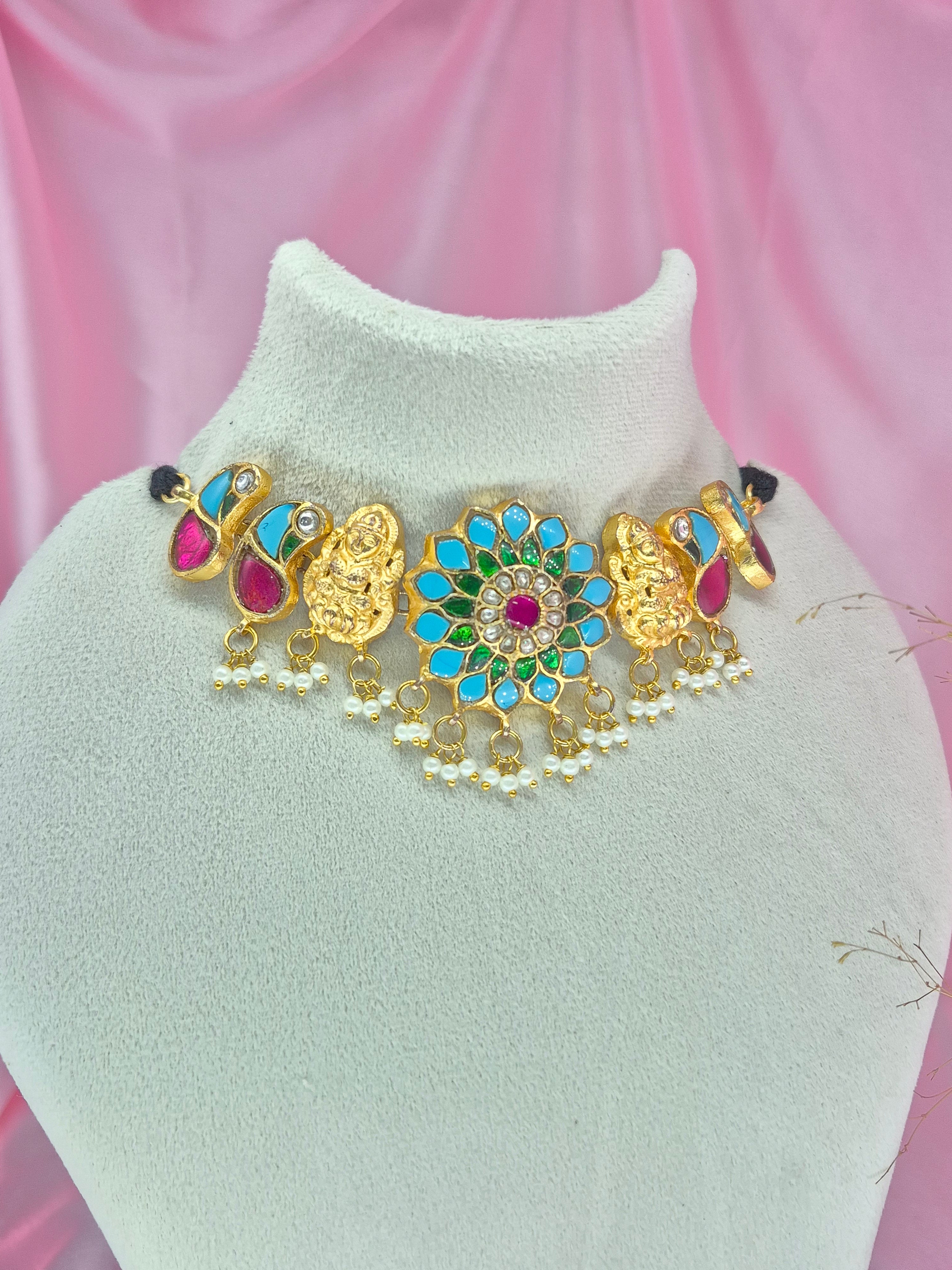 Devmani Chokar Necklace Set