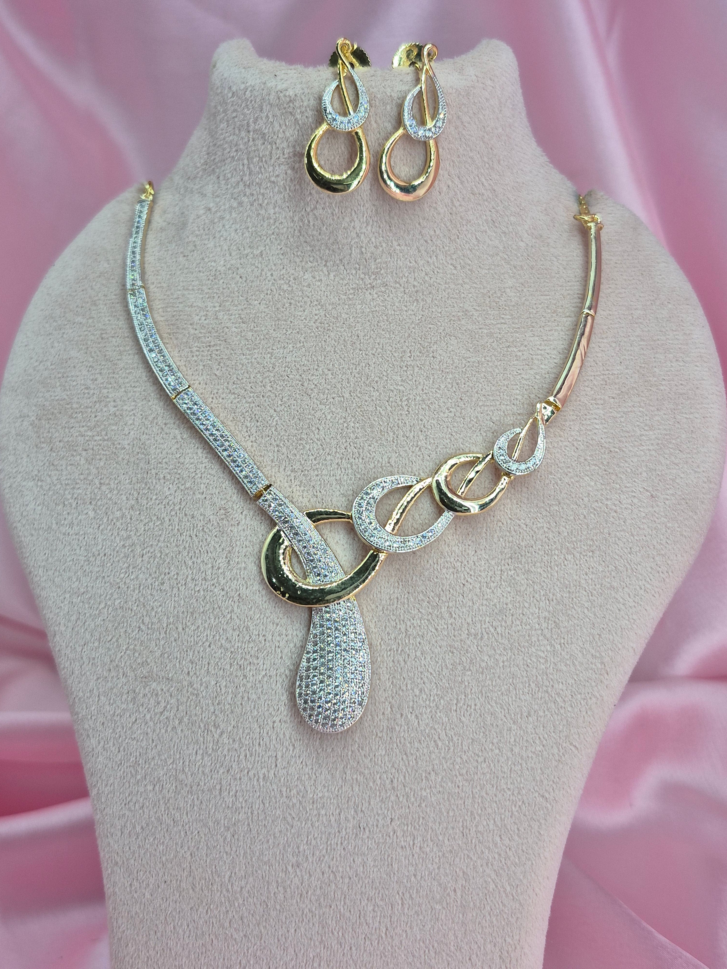 Lumea Zirconia Necklace Set