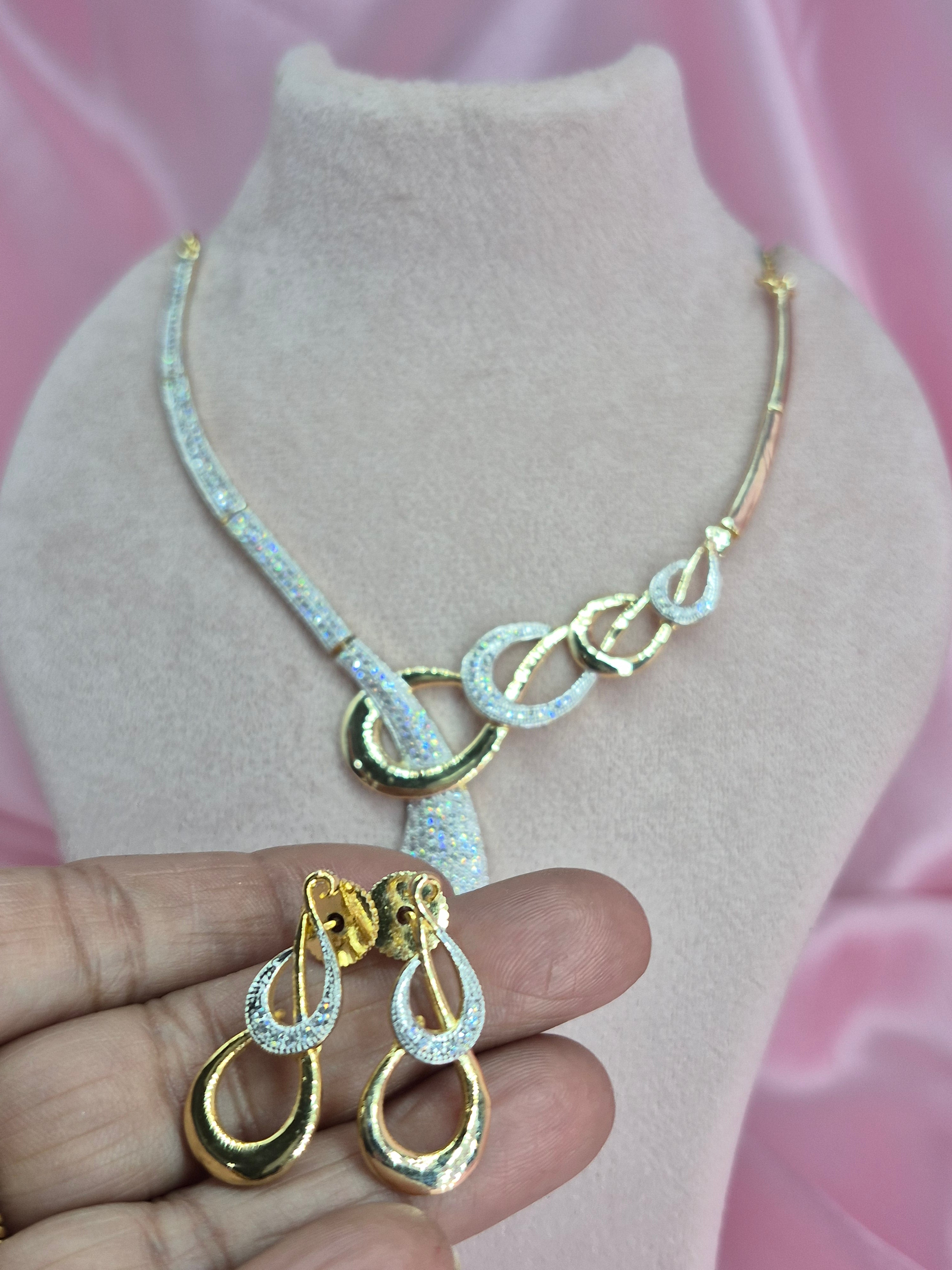 Lumea Zirconia Necklace Set