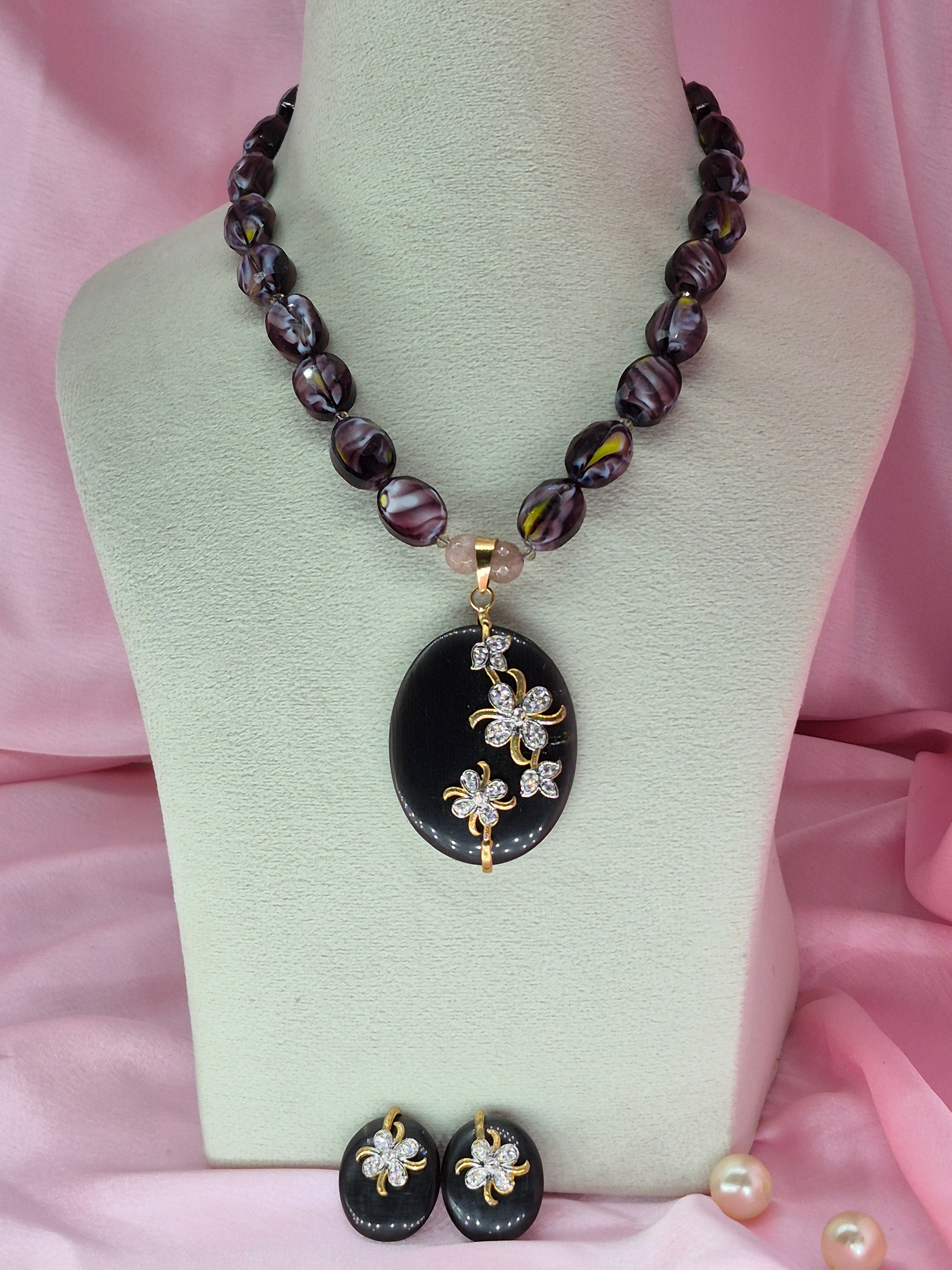 Mihira Semi-Precious String with Monalisa stone