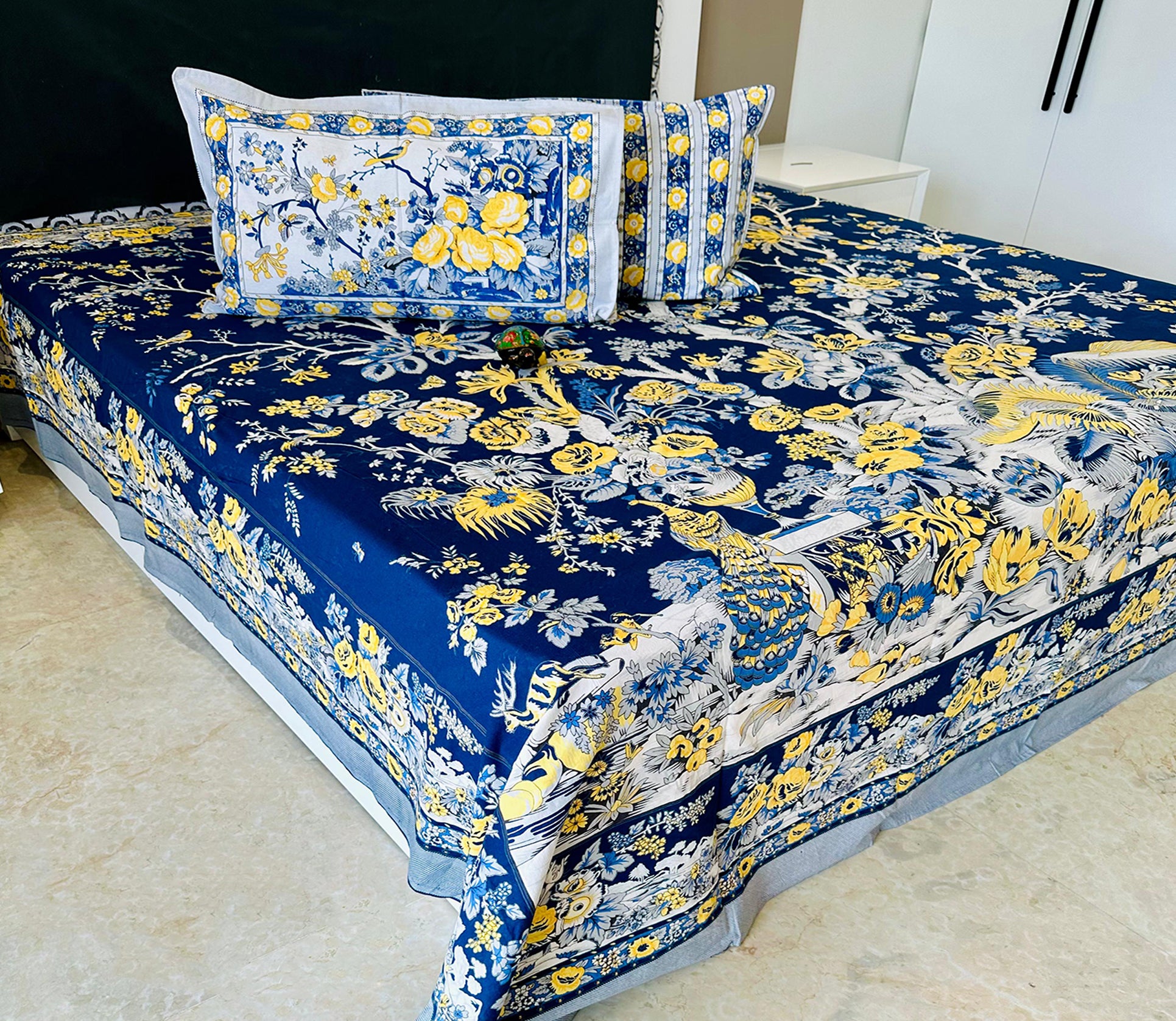 Hastkala Jumbo King Bedsheet Set