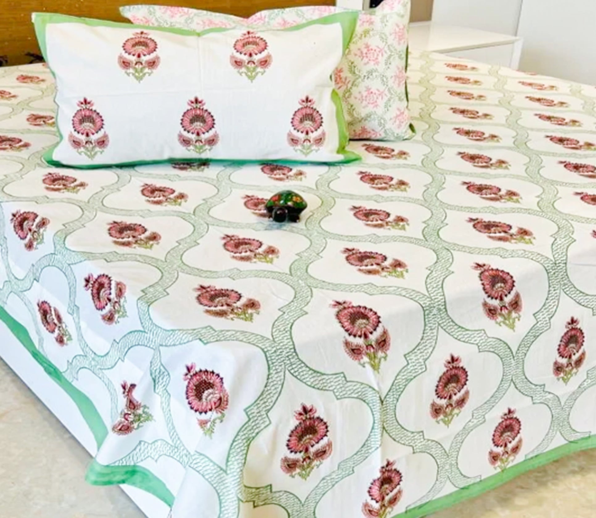 LushNest 100% Cotton Double Bed Sheet Set – King Size