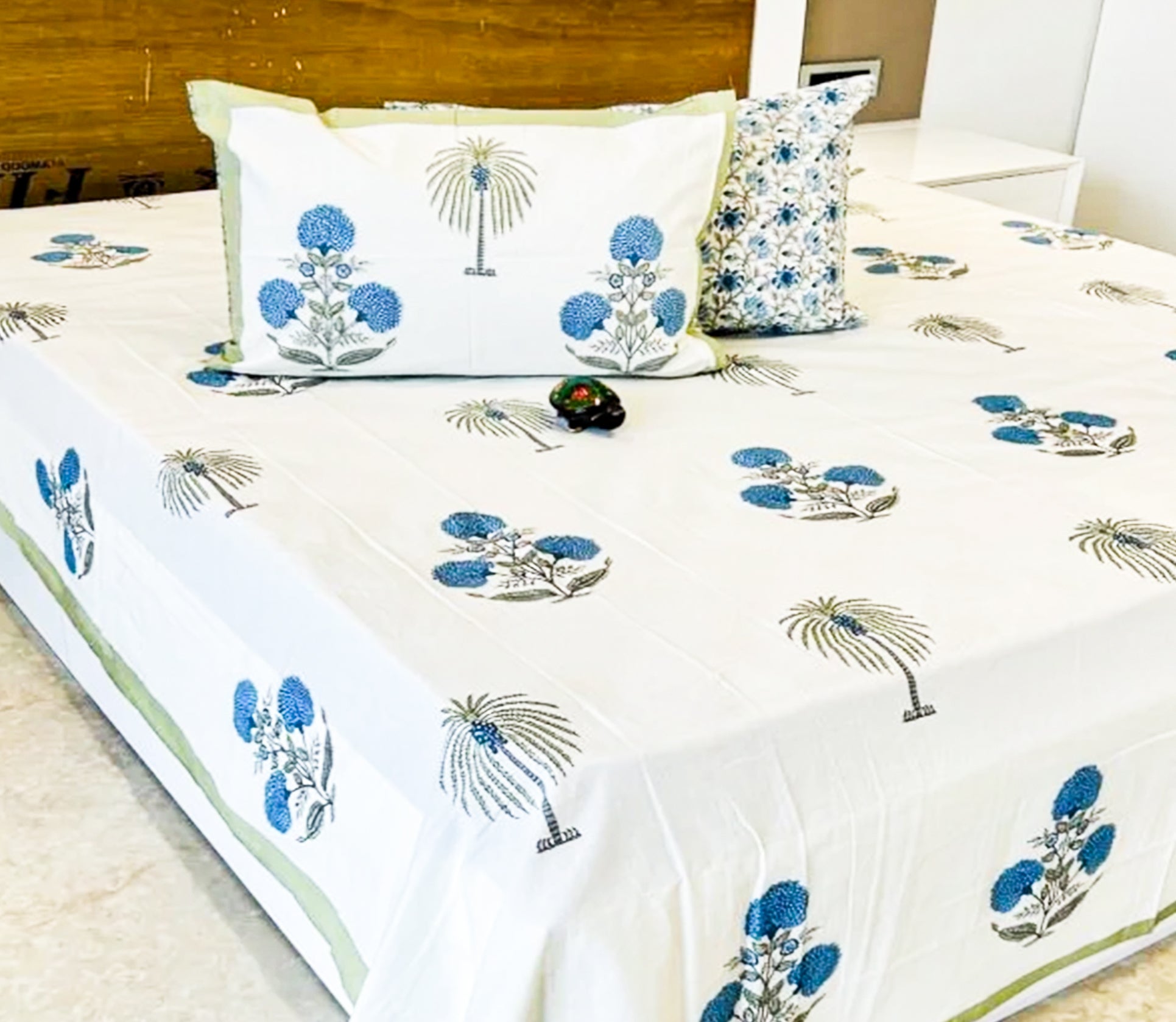 LushNest 100% Cotton Double Bed Sheet Set – King Size