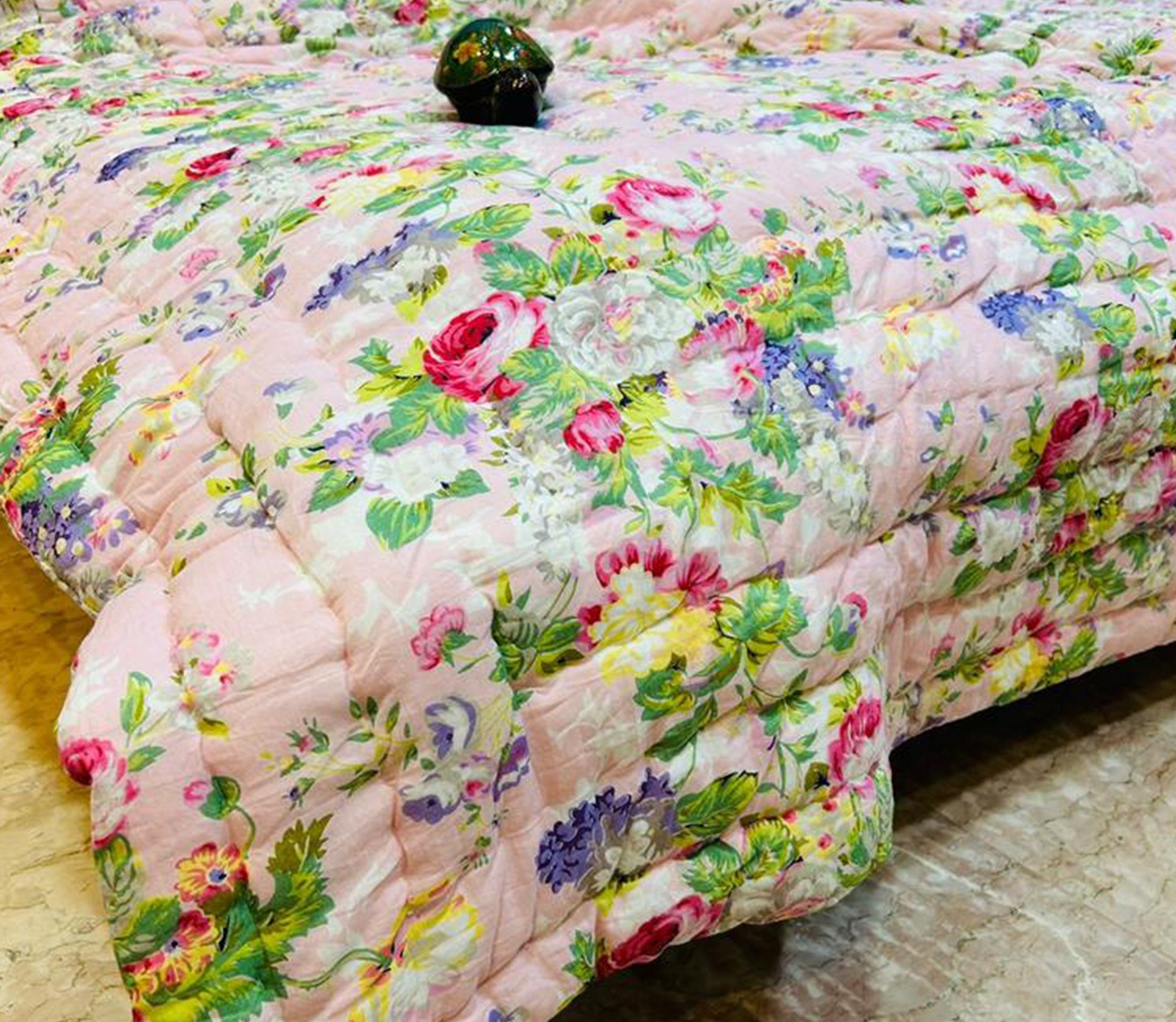 King Size Hand Quilted Razai - Double