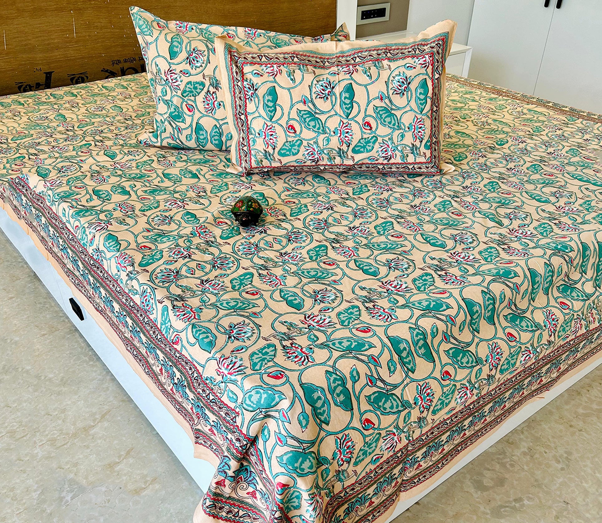 Kavya  King Bedsheet Set