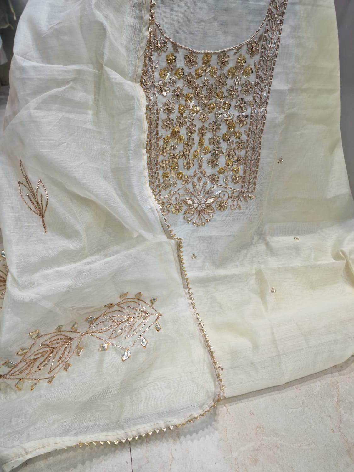 Glazia Gota Patti Chanderi Suit