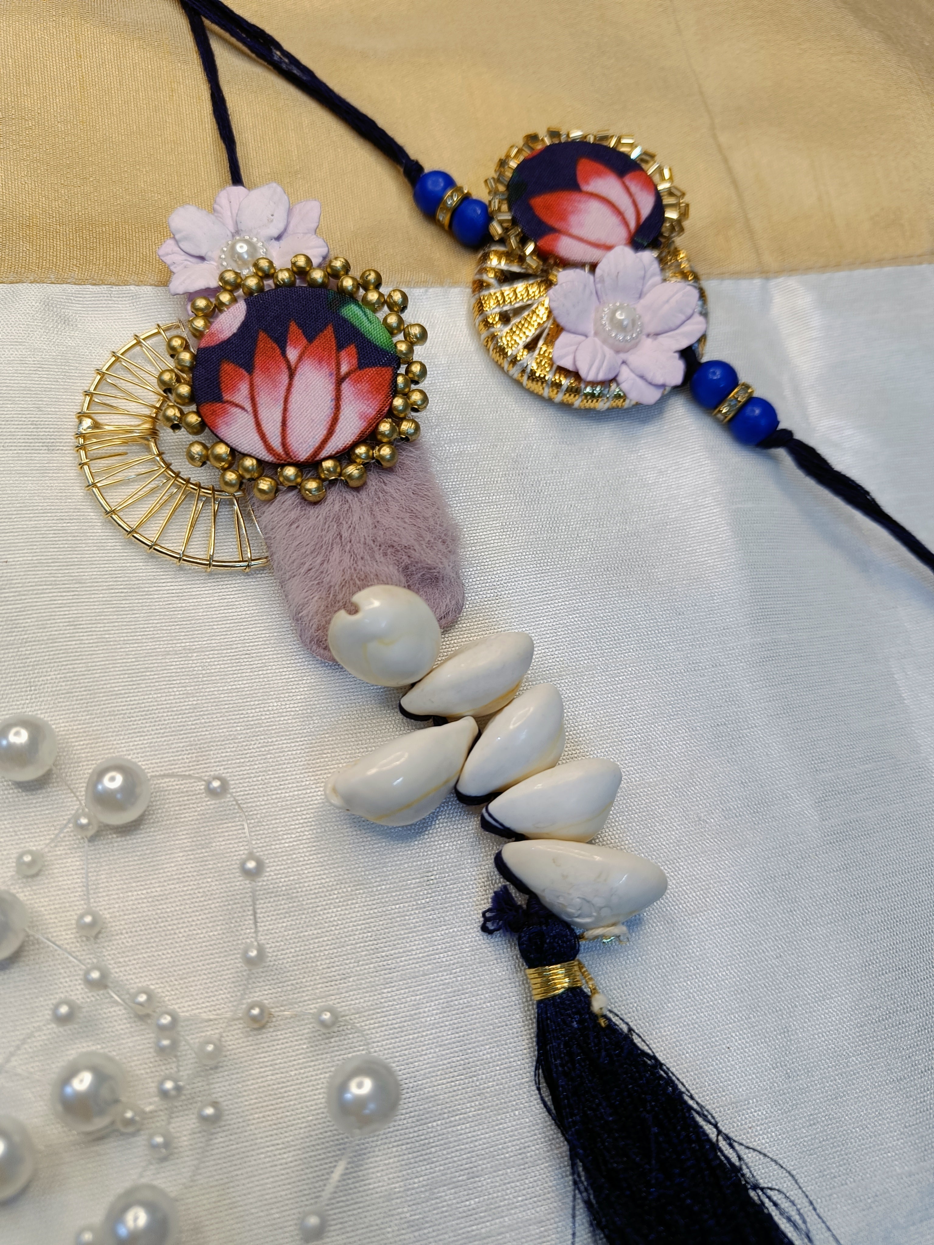 Shagun Loomba rakhi set