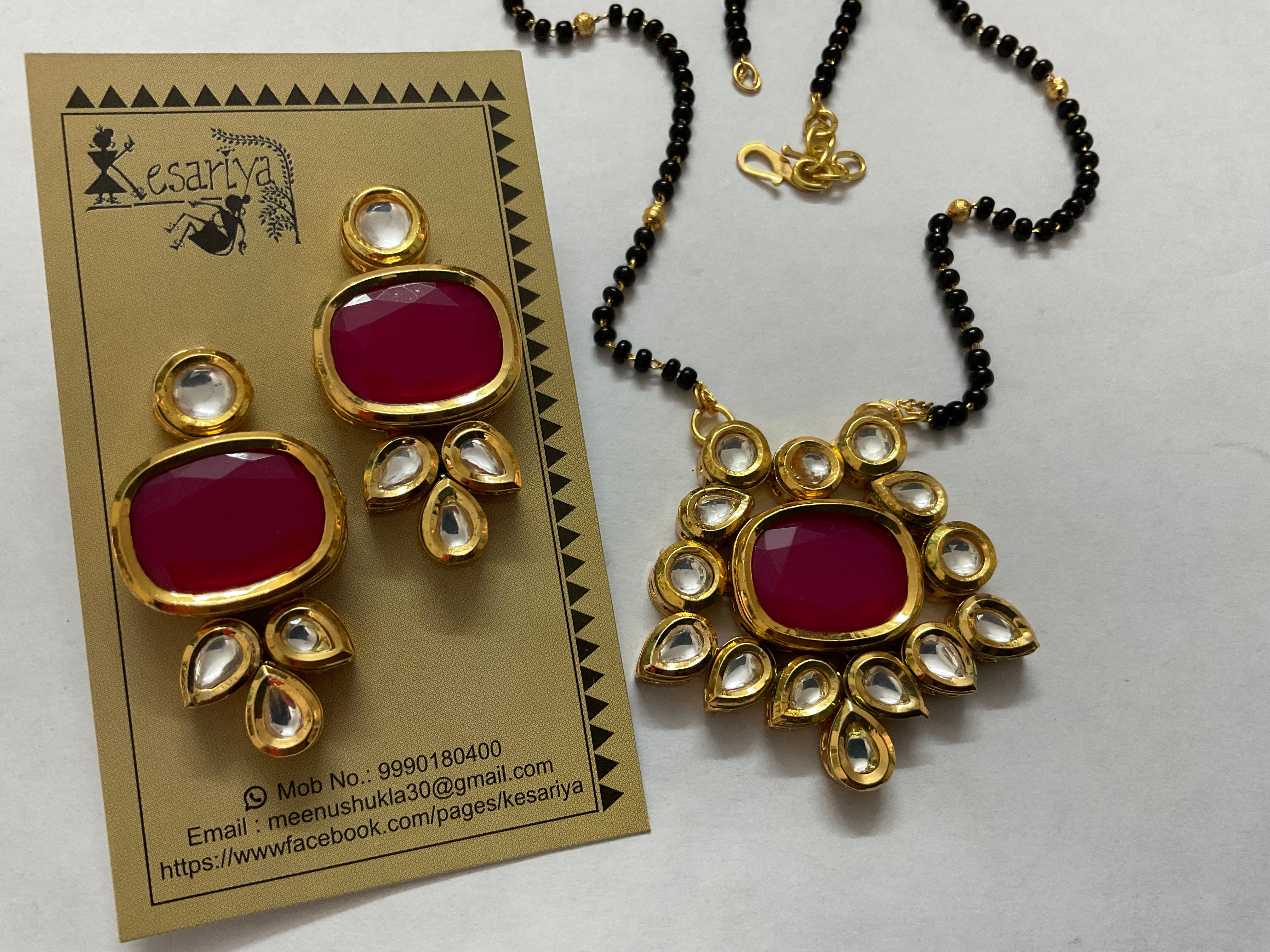 Seemanti Kundan Pendant Sets