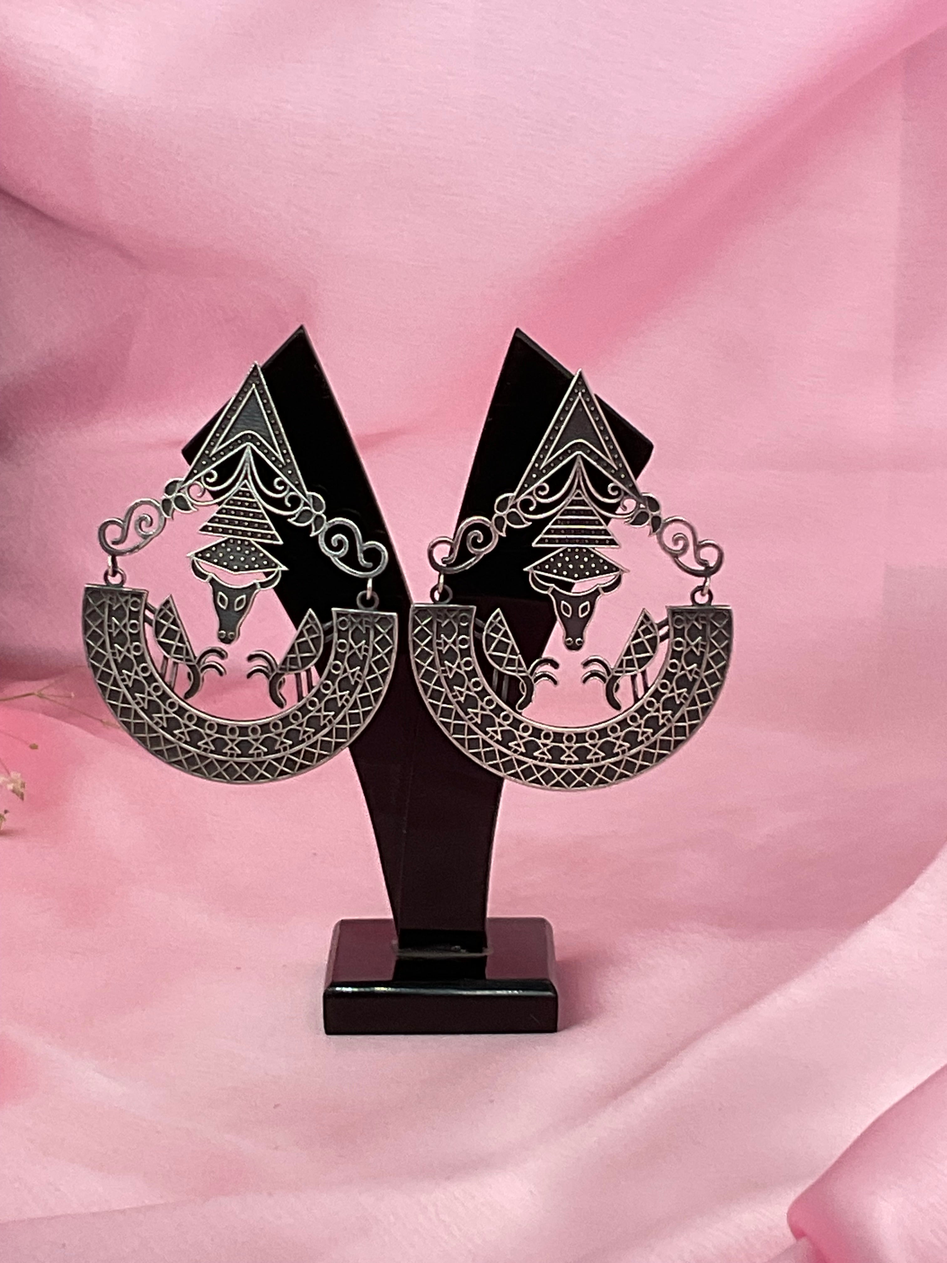 Silver Lookalike Hiran Chandbali  Earrings