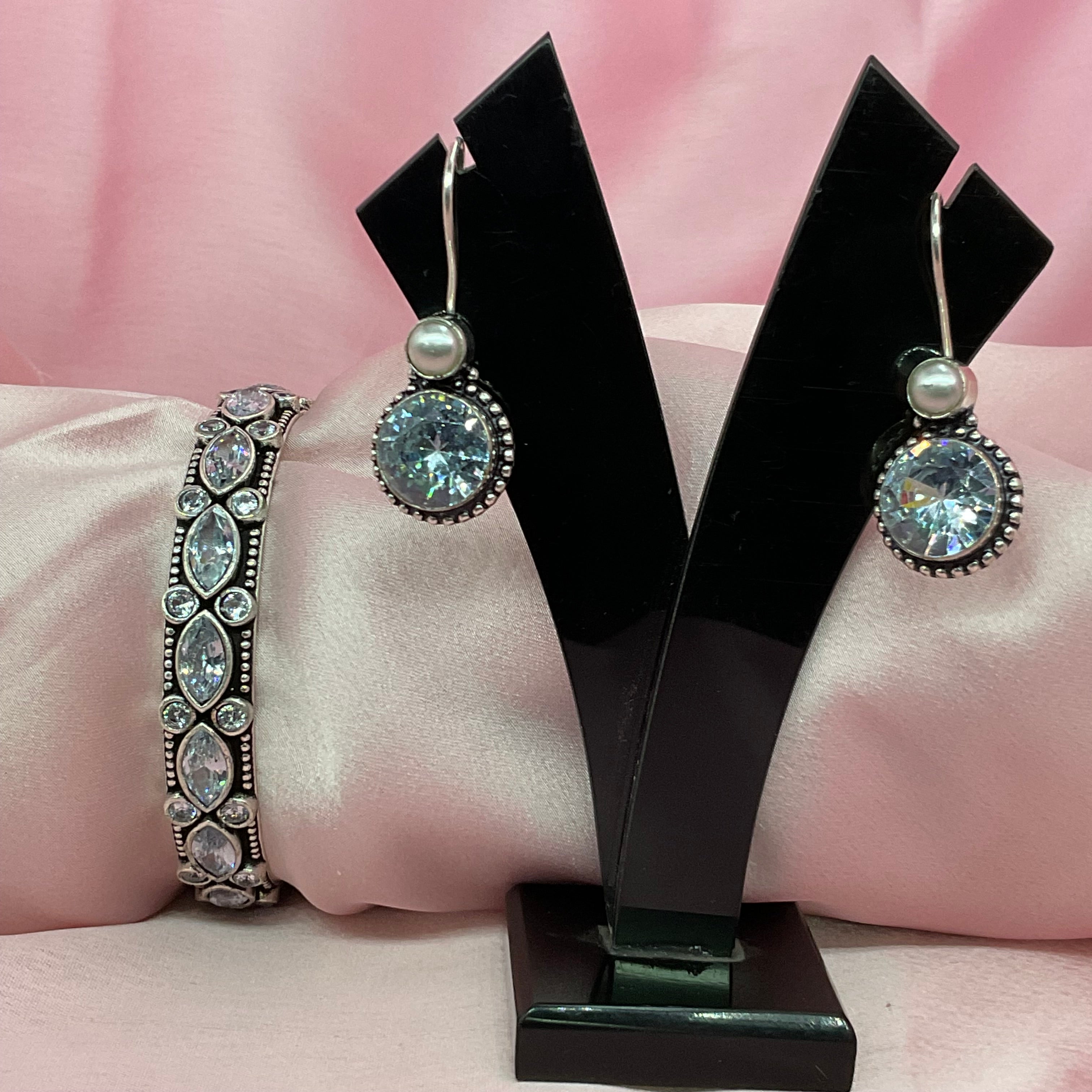 Kanak Earrings-Bangle Combo Sets