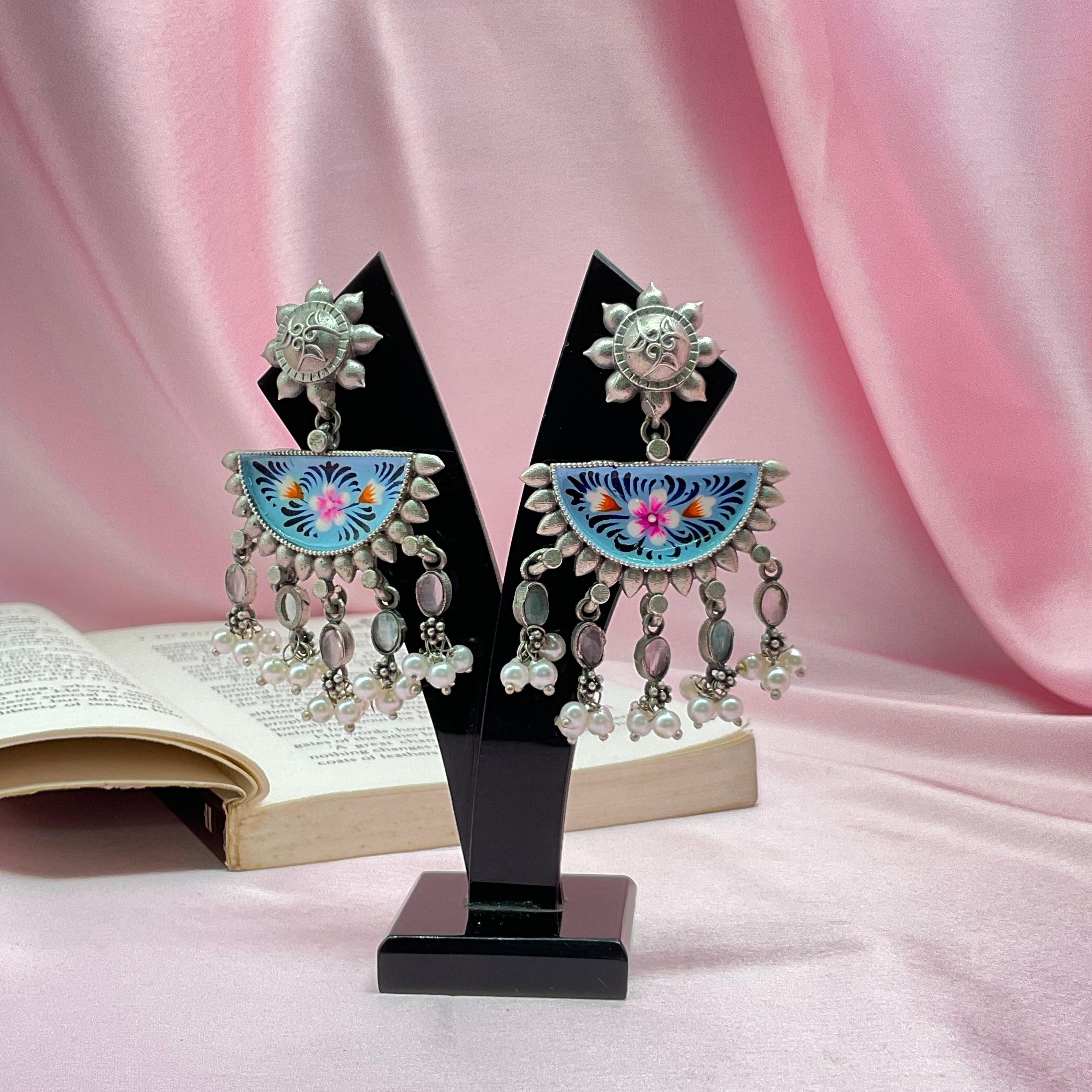 SUHANI  HAND-PAINTED CHANDBALIS