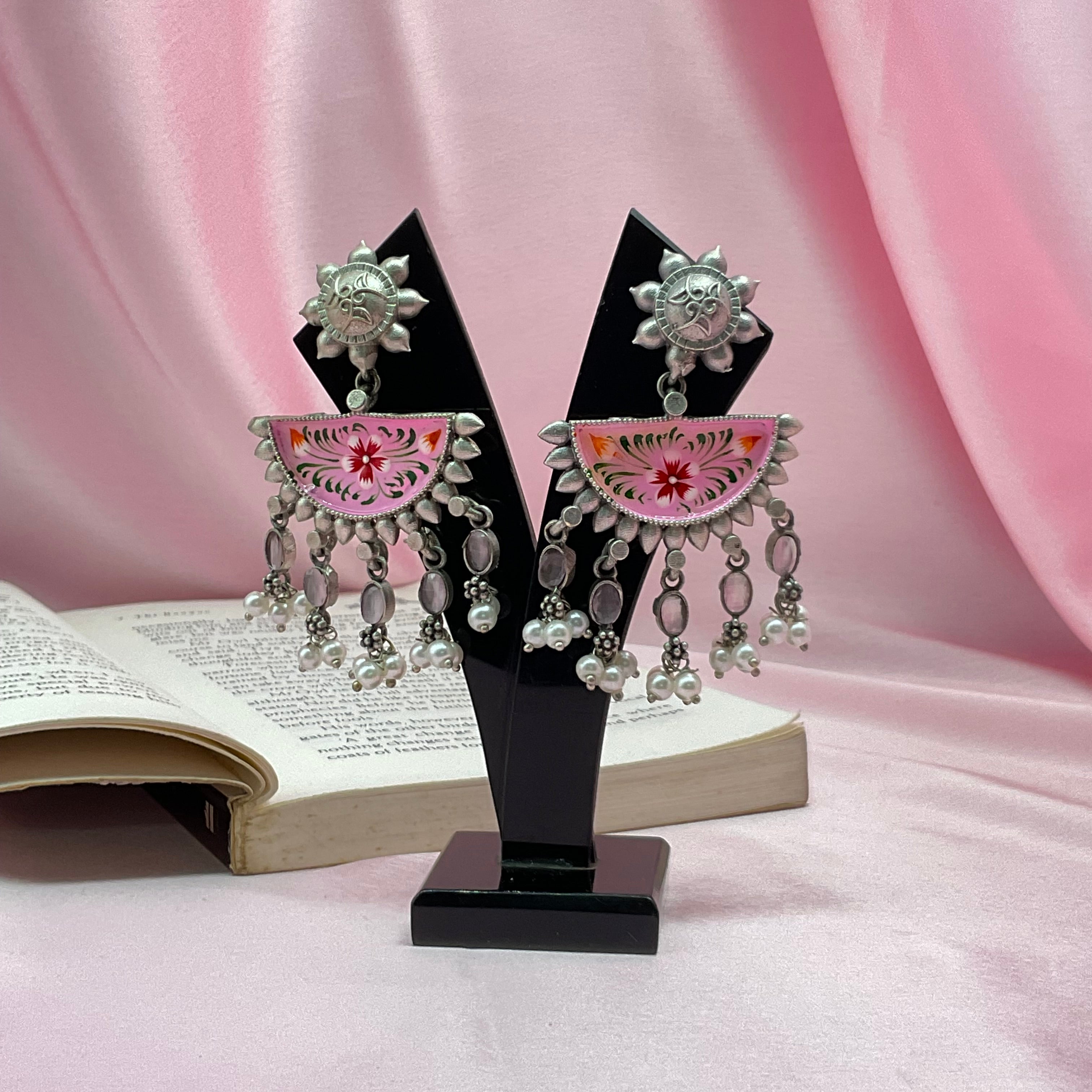 SUHANI  HAND-PAINTED CHANDBALIS