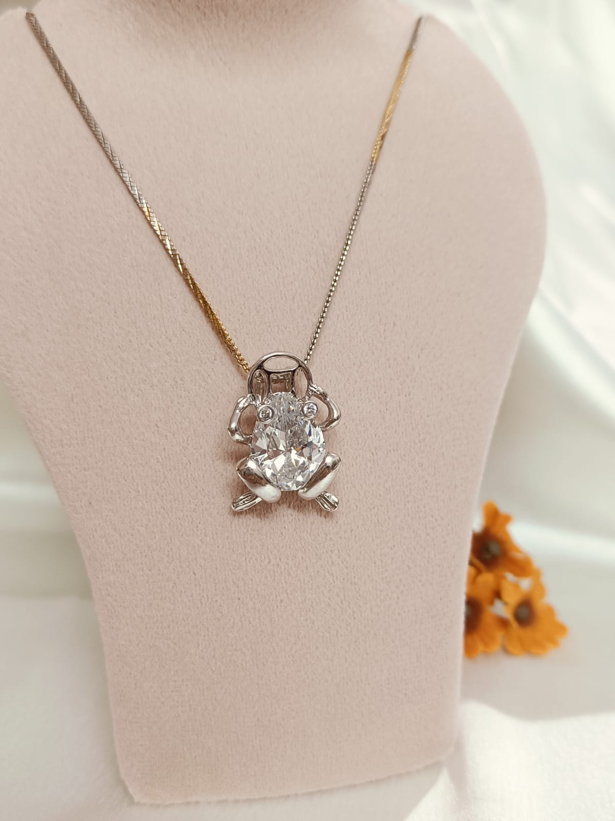 Aurevia Stone Pendant Set