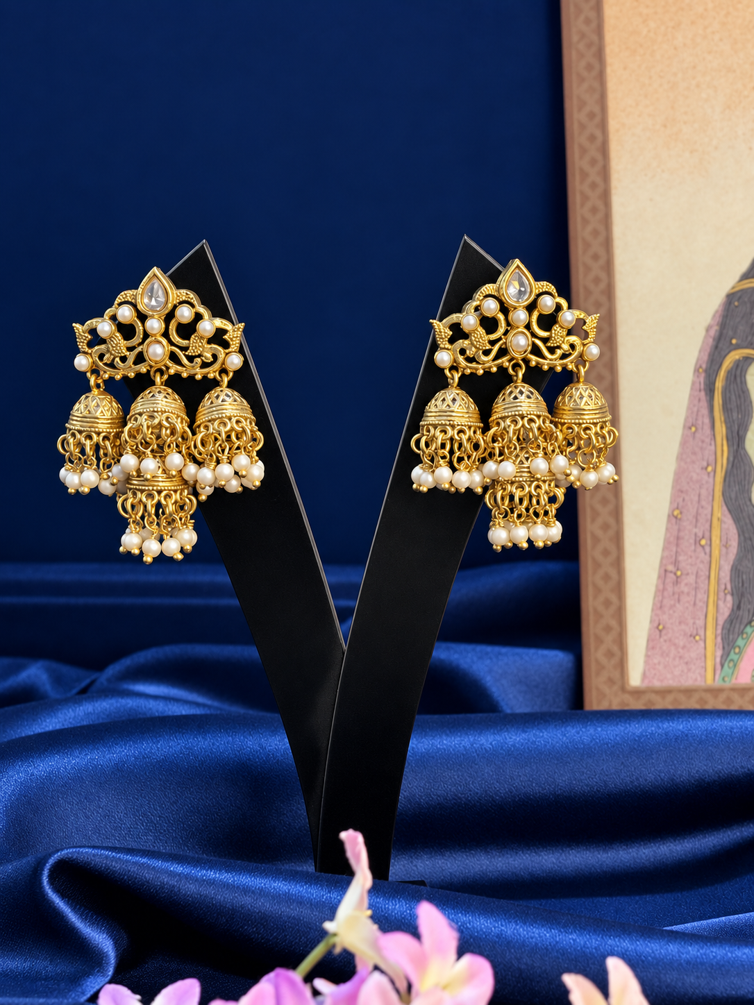 Aarna Gold Earrings