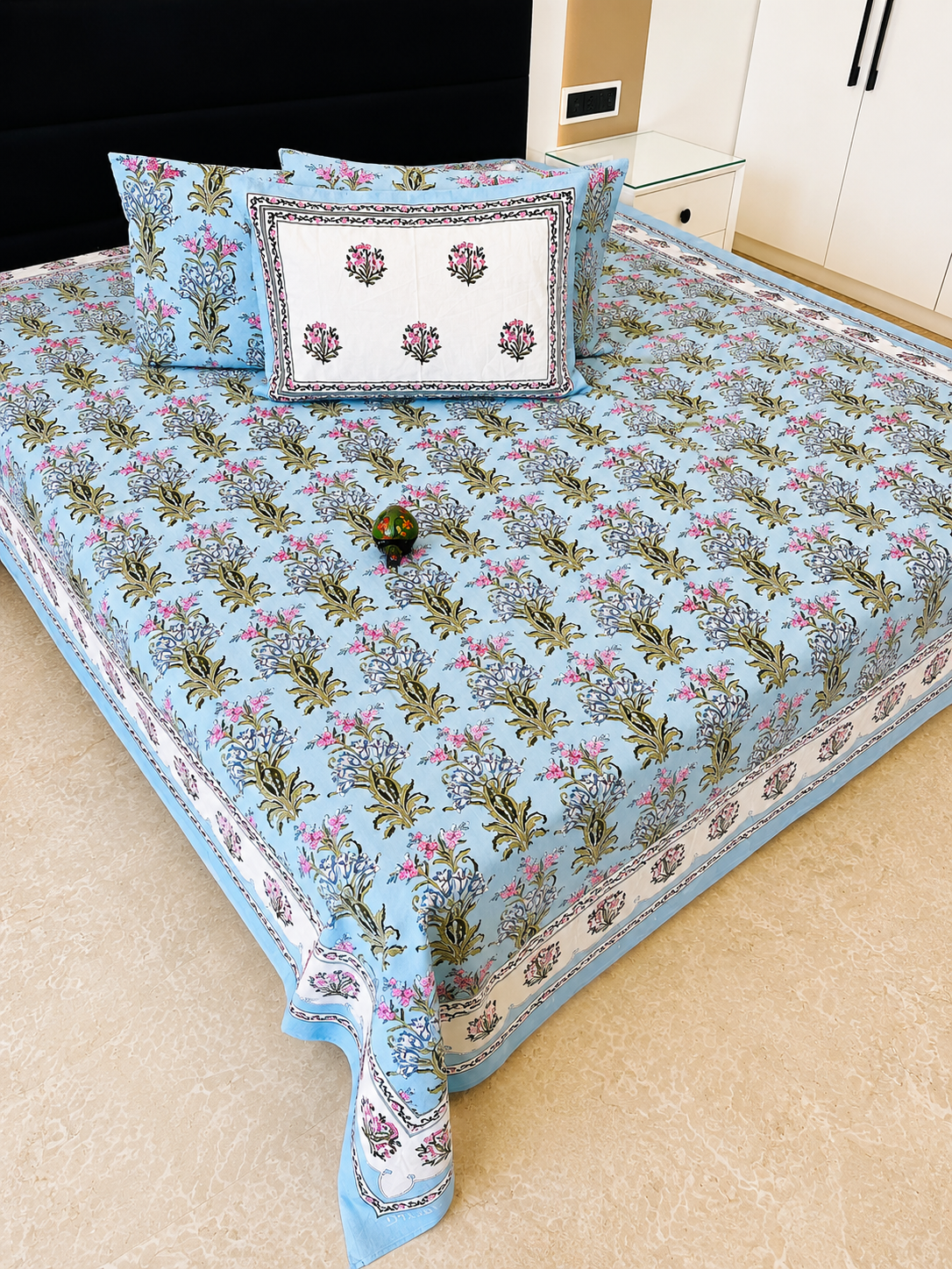 Aarunya Jumbo King Bedsheet Set |110x110 inches | 100% Cotton  •  Jumbo King Bedsheet Set |110x110 inches | 100% Cotton