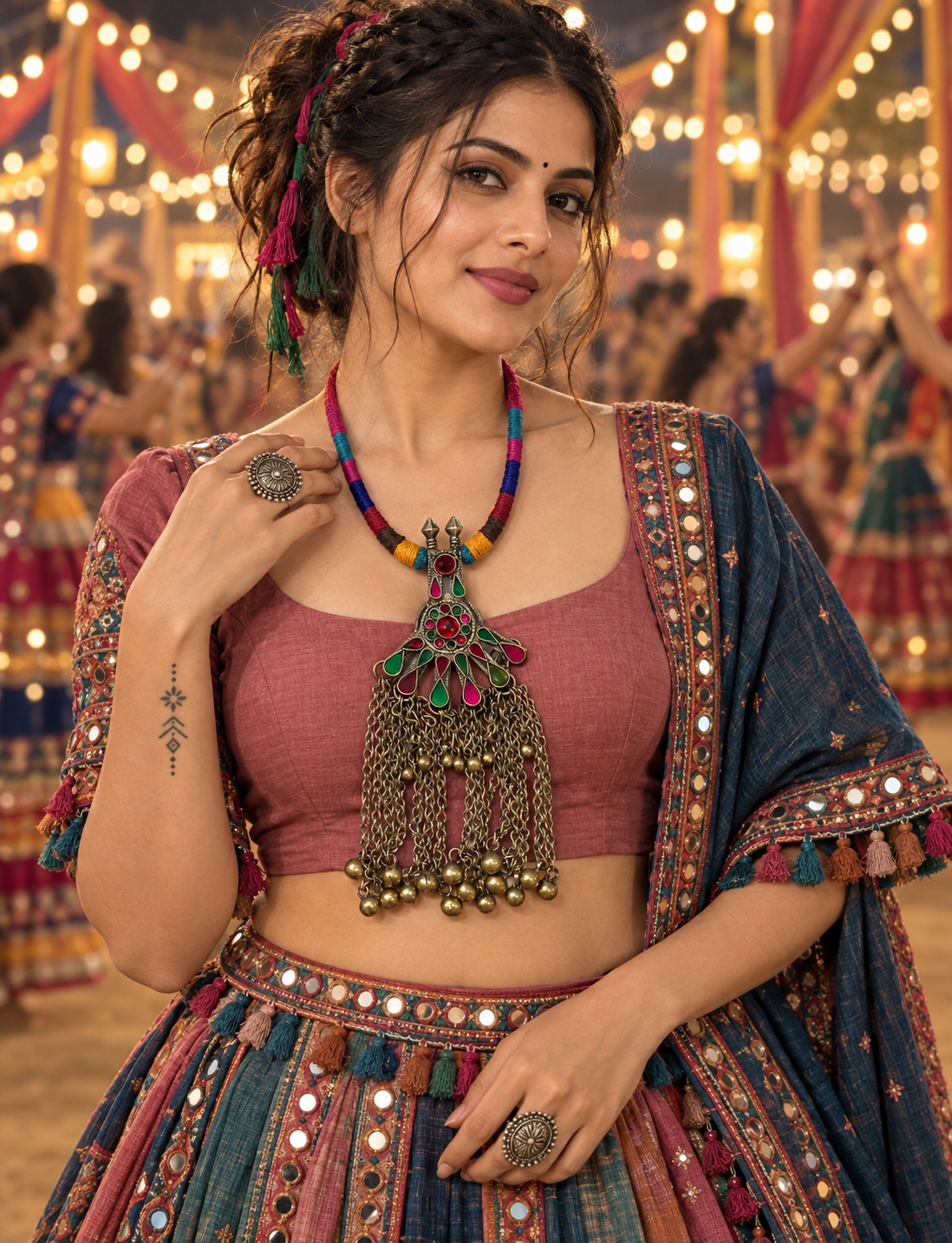 Sahar Afghani Pendant Set