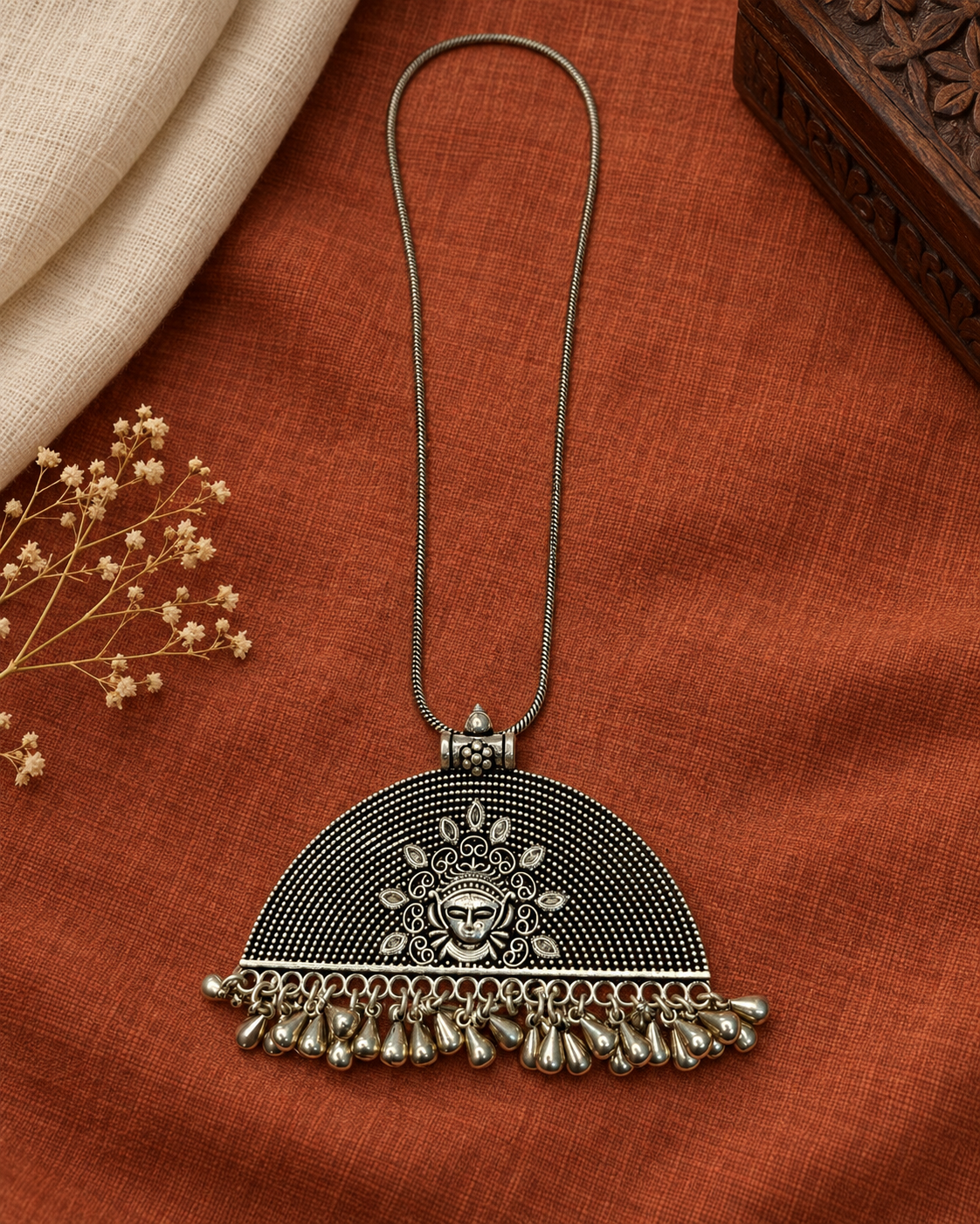 Jai Maa Pendant Set